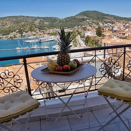 Gigi Rooms Poros Town Eksteriør bilde