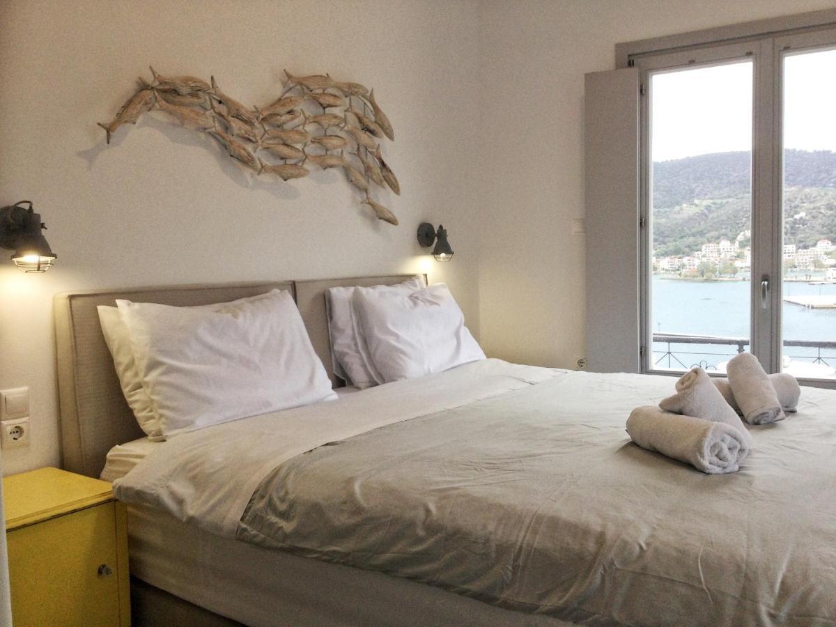 Gigi Rooms Poros Town Eksteriør bilde