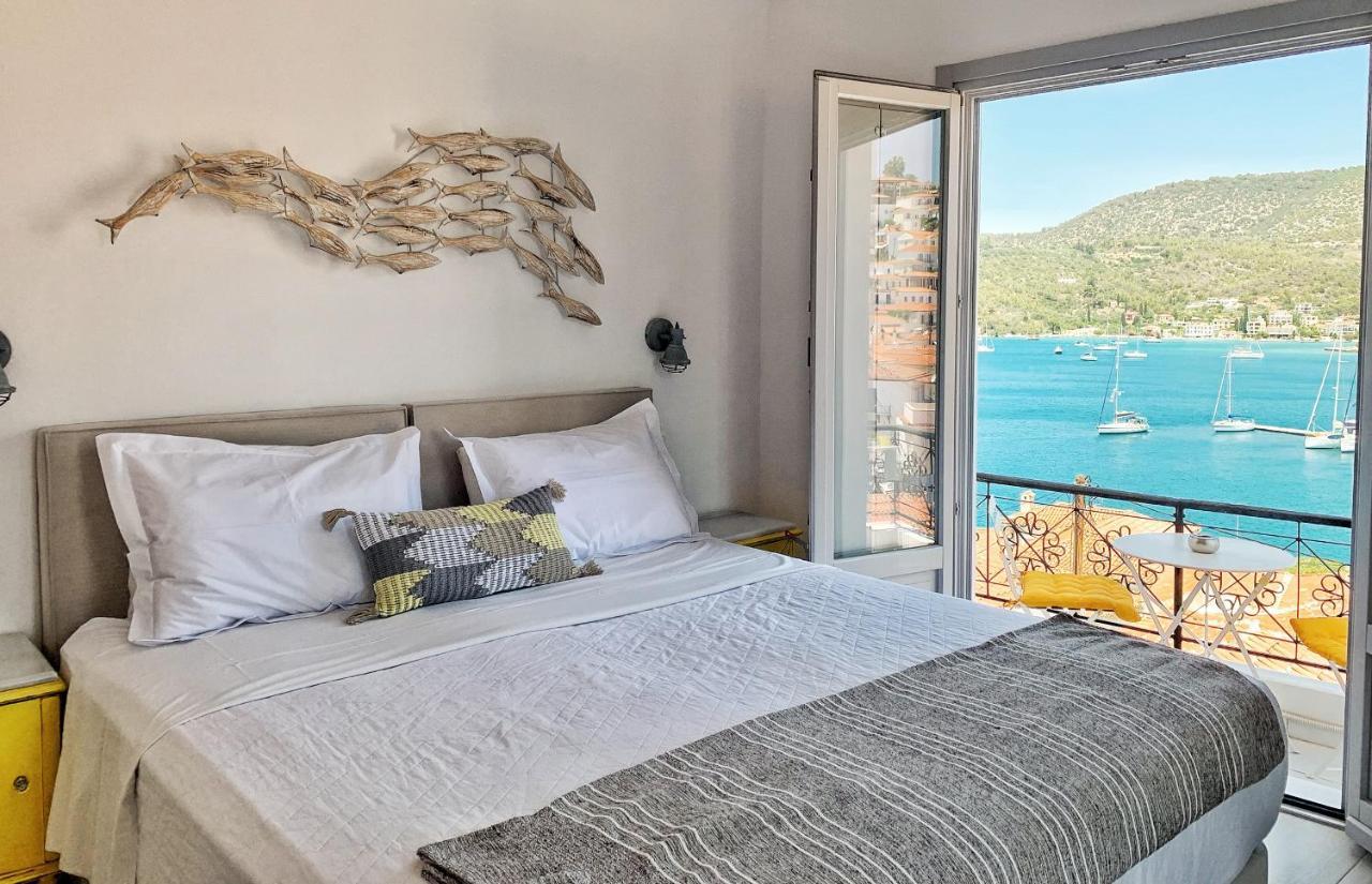 Gigi Rooms Poros Town Eksteriør bilde