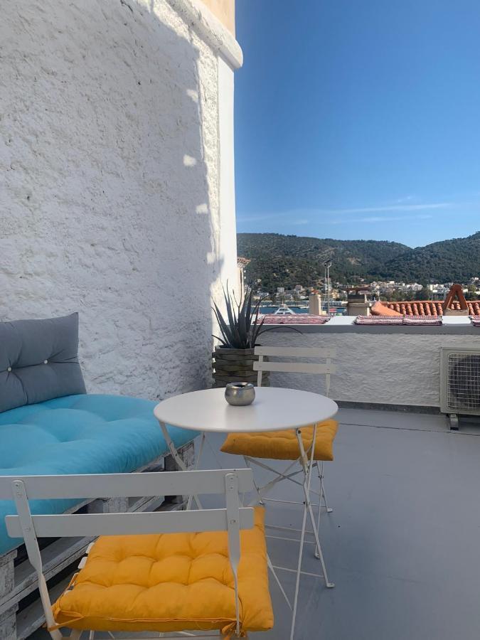 Gigi Rooms Poros Town Eksteriør bilde